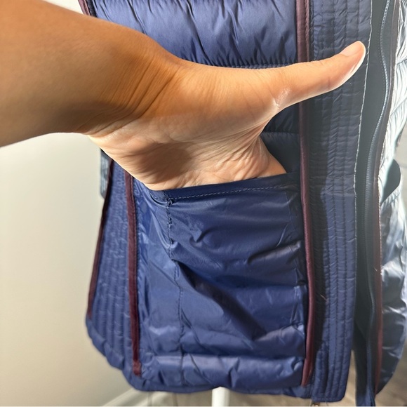 Tommy Hilfiger Navy Packable Lightweight Vest Small NWT Gold Logo Detail - Picture 7 of 12
